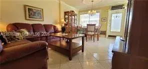 1000 SW 11th Ave # 10E, Hallandale Beach FL 33009
