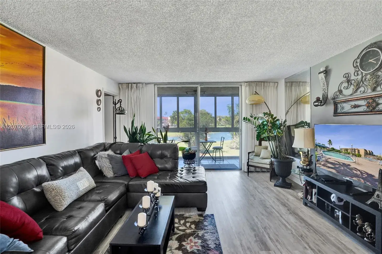 9461 Sunrise Lakes Blvd # 208, Sunrise FL 33322