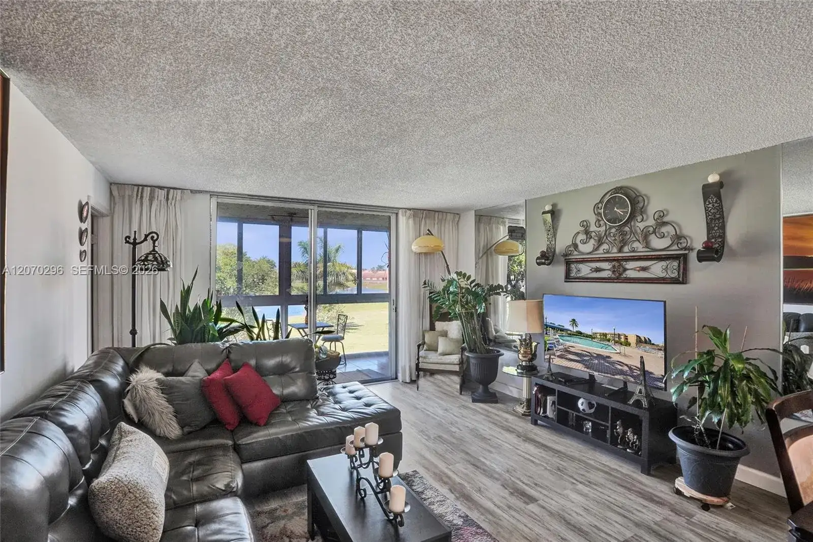 9461 Sunrise Lakes Blvd # 208, Sunrise FL 33322 photo 3