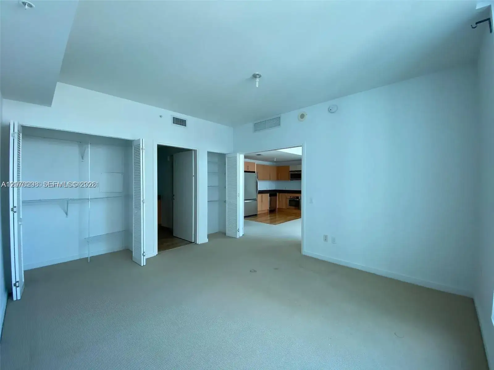 300 S BISCAYNE BL # 2503, Miami FL 33131 photo 3
