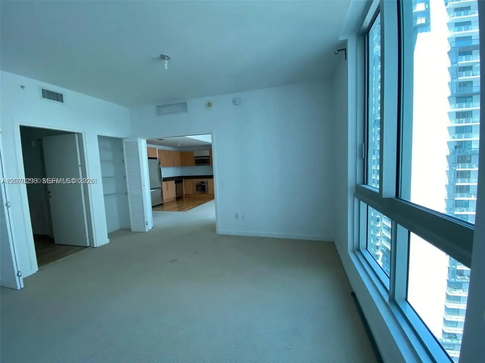 300 S BISCAYNE BL # 2503, Miami FL 33131 photo 4