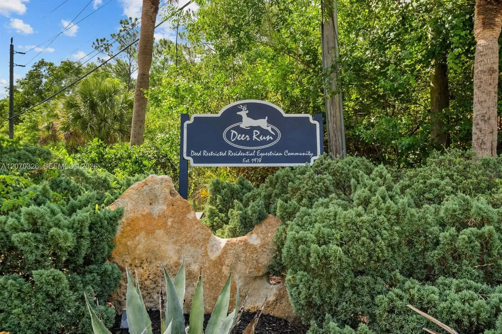 19556 Black Falcon Rd, Loxahatchee FL 33470