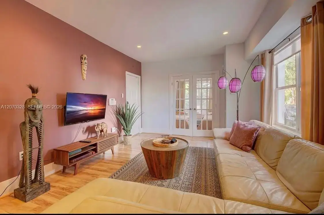 524 NW 35th St # 2, Miami FL 33127 photo 3