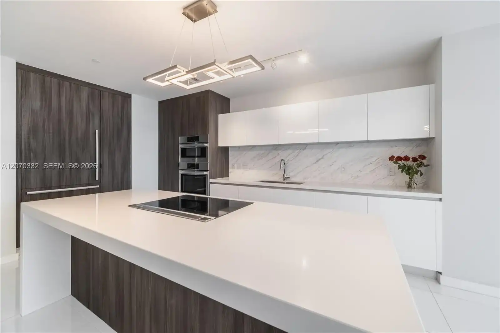 851 NE 1st Ave # 3911, Miami FL 33132