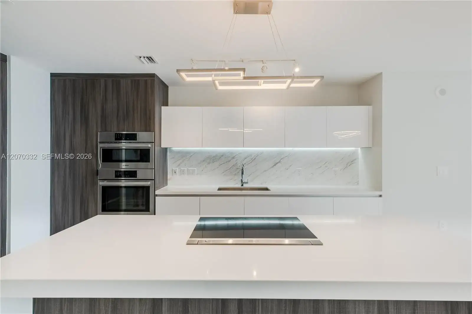 851 NE 1st Ave # 3911, Miami FL 33132 photo 2