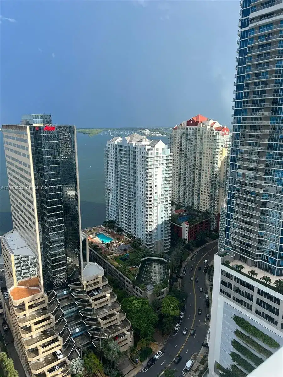 951 BRICKELL AVE # 3710, Miami FL 33131 photo 2