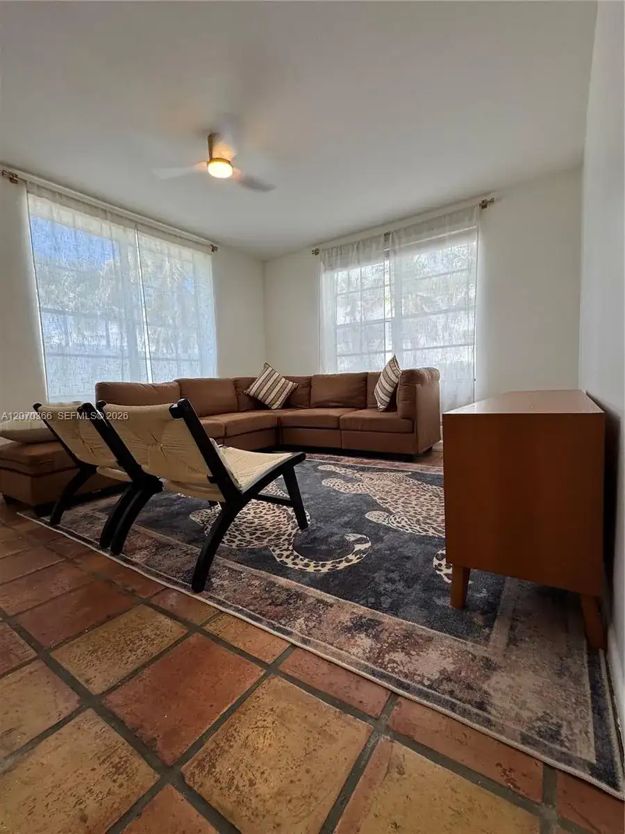 1460 Ocean Dr # 208, Miami Beach FL 33139 photo 3