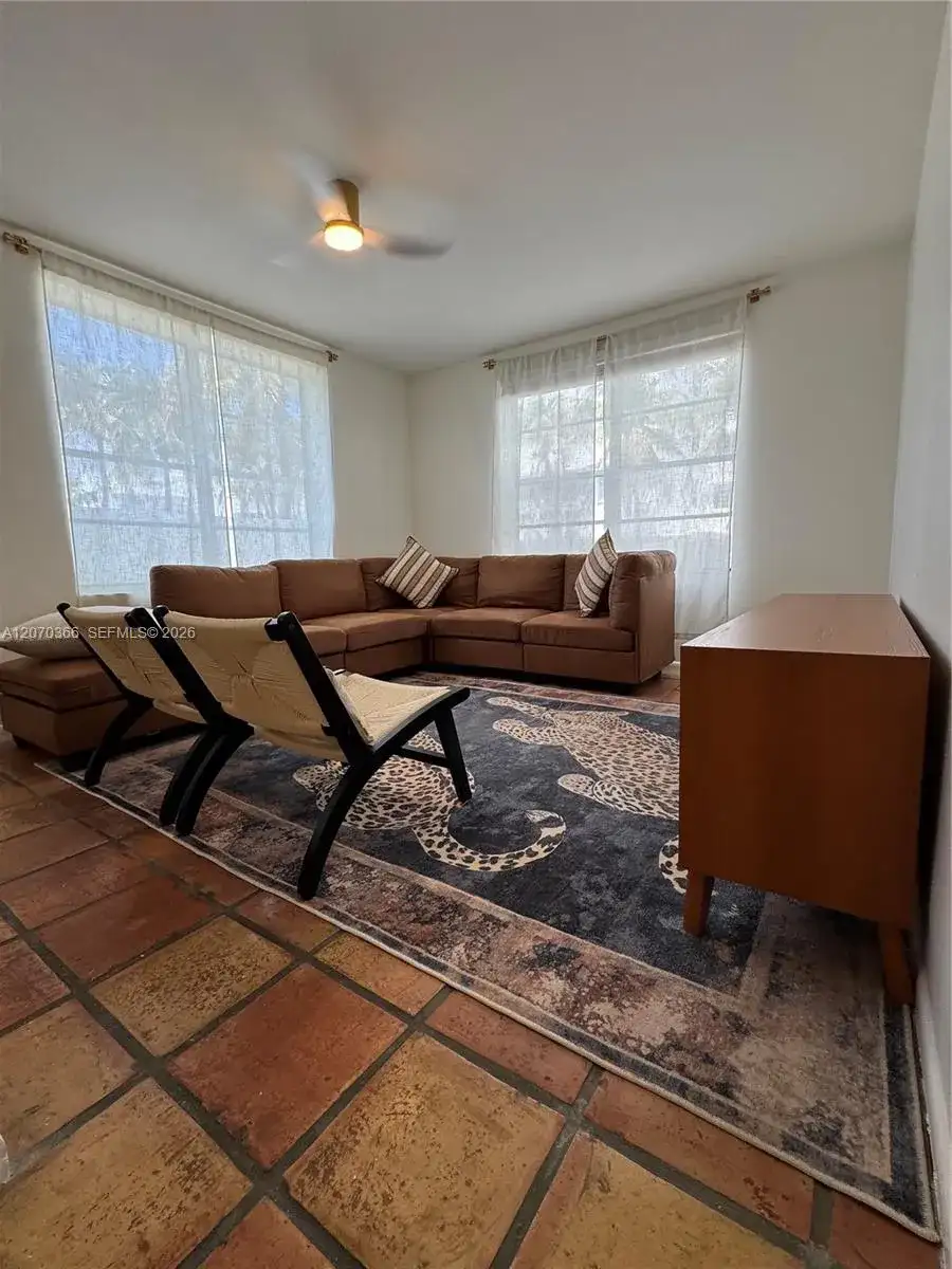 1460 Ocean Dr # 208, Miami Beach FL 33139 photo 5