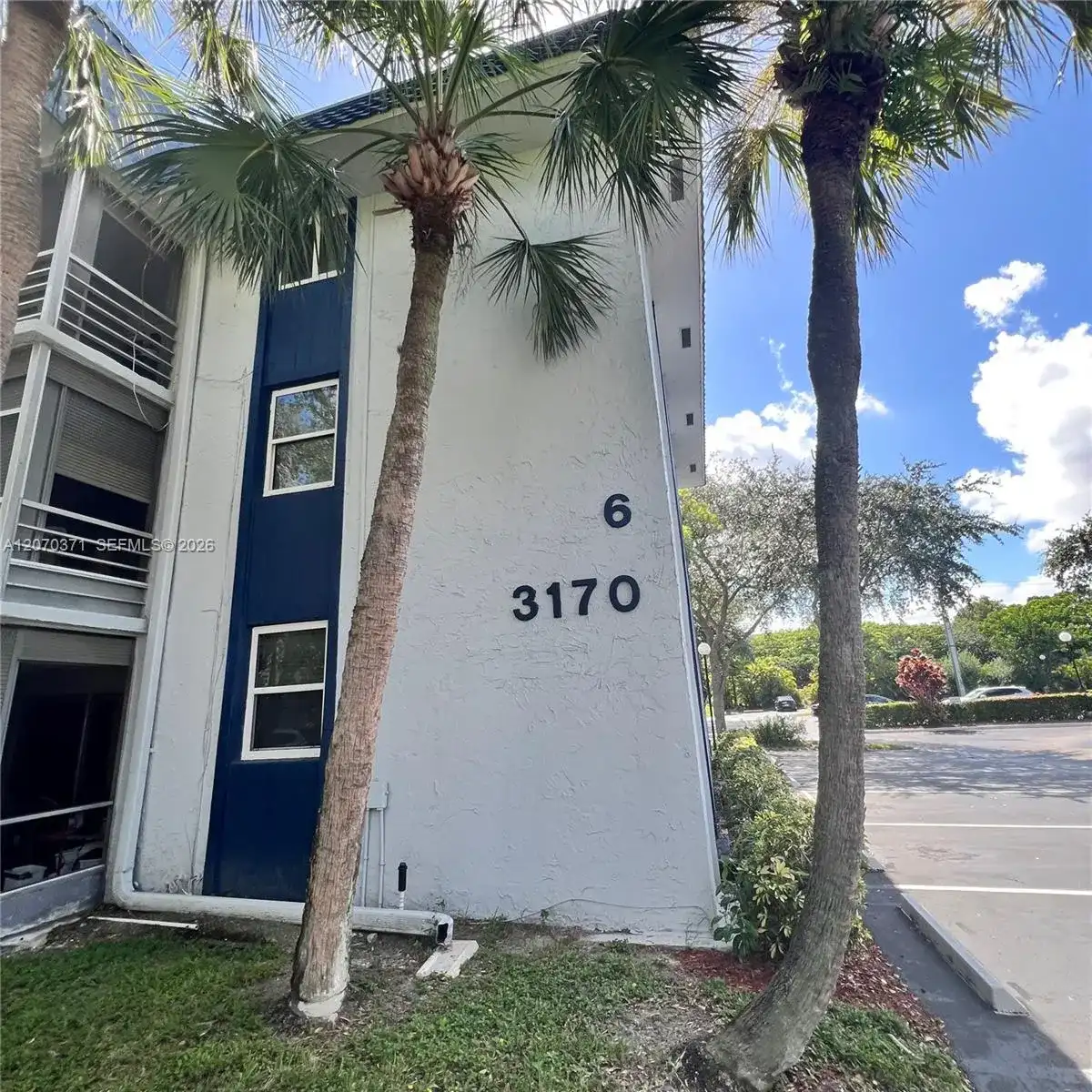 3170 Holiday Springs Blvd # 105, Margate FL 33063