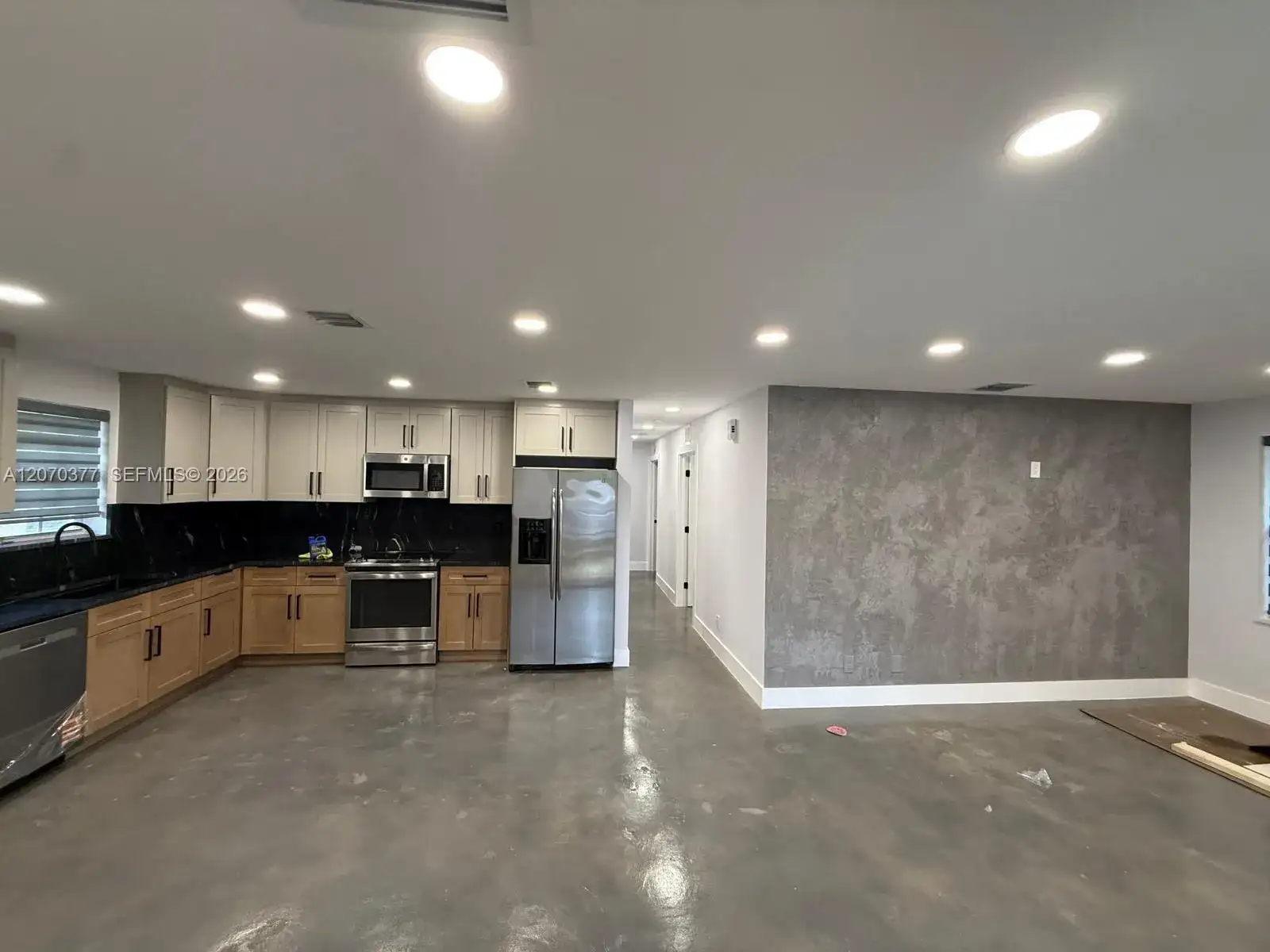17 SW 6th Ave # 17, Dania Beach FL 33004 photo 2