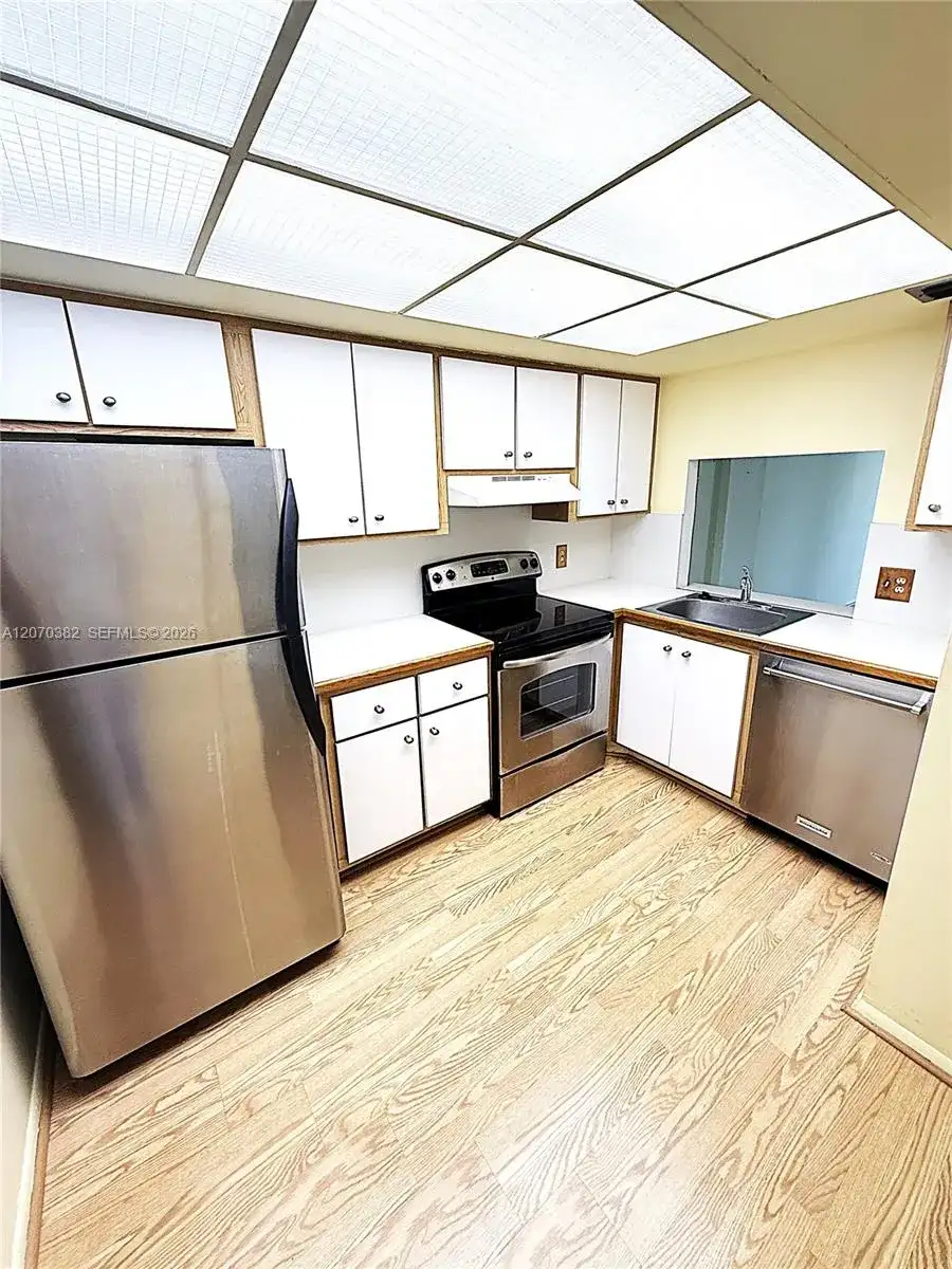 114 Royal Park Dr # 3H, Oakland Park FL 33309 photo 3