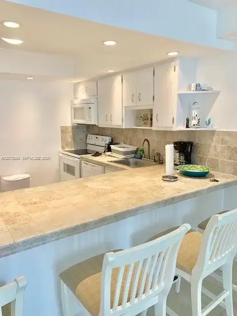 5701 Collins Ave # 311, Miami Beach FL 33140 photo 4