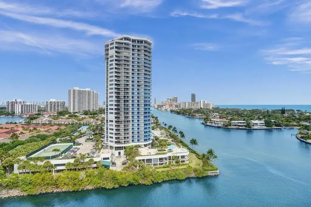 20515 E Country Club Dr # 1641, Aventura FL 33180 photo 3