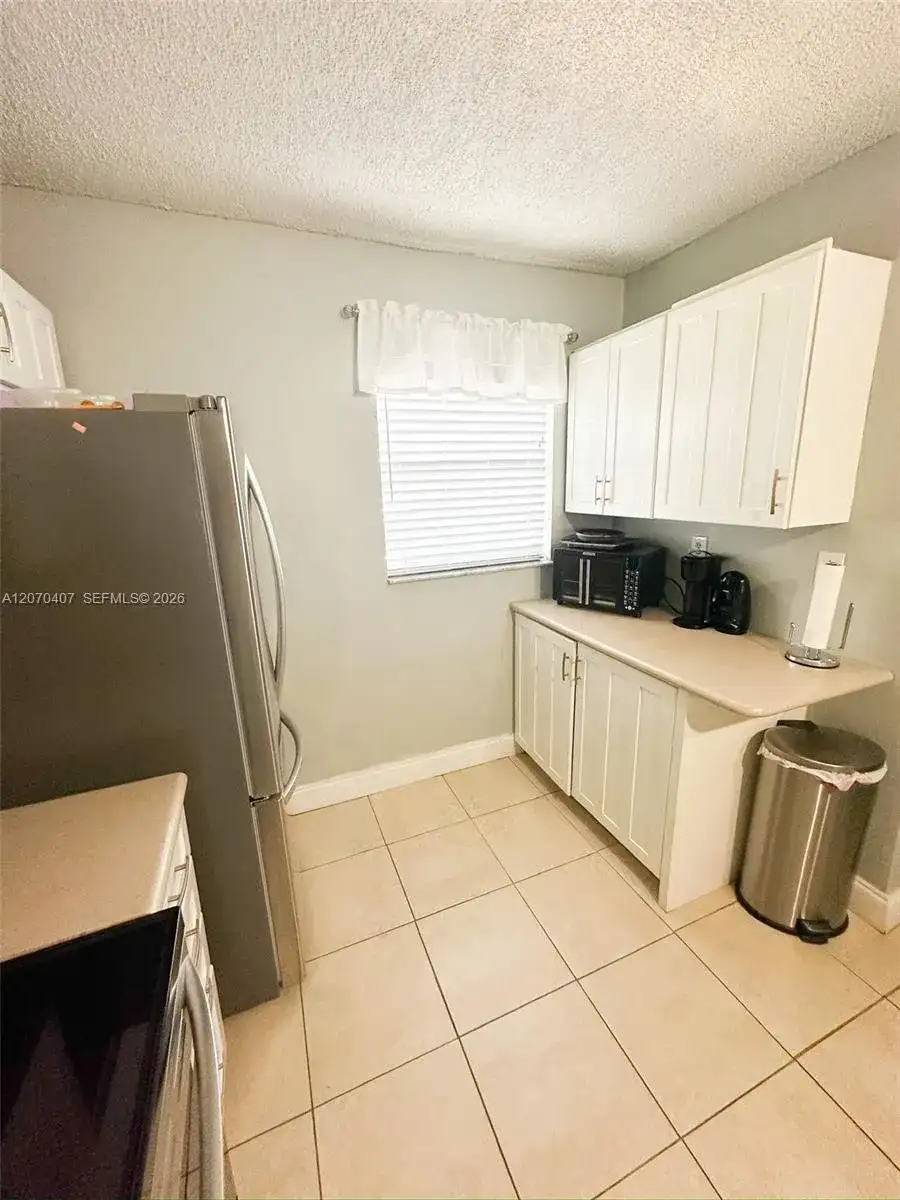 2860 Somerset Dr # 400K, Lauderdale Lakes FL 33311 photo 5