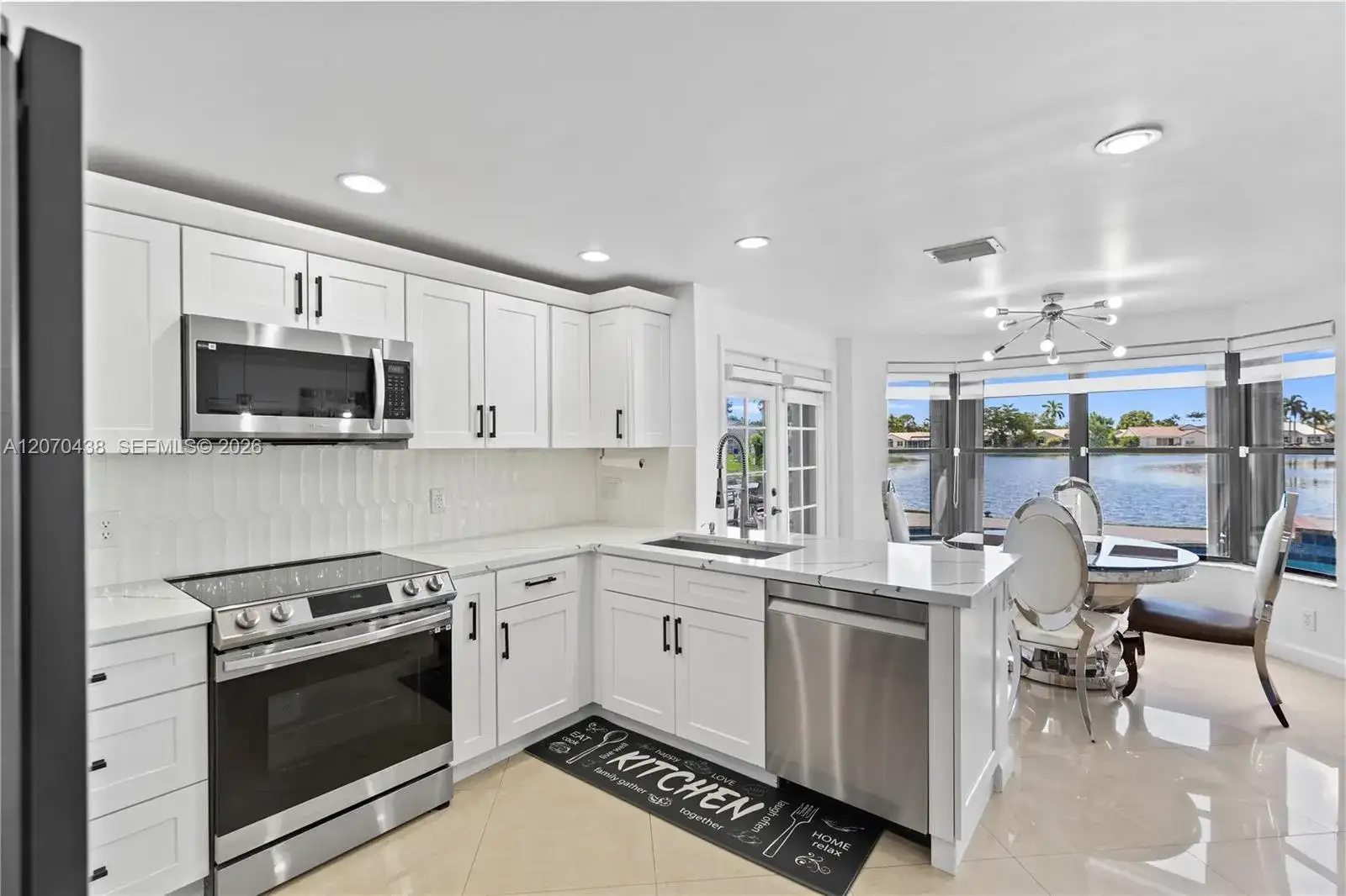 451 NW 194th Ave, Pembroke Pines FL 33029 photo 3