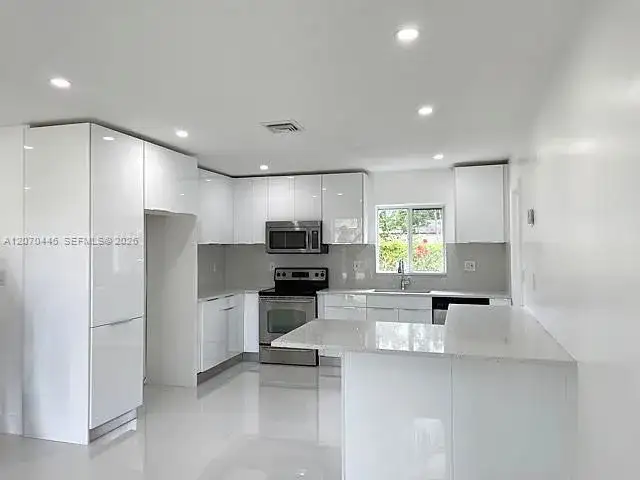 15900 SW 102nd Ave # 0, Miami FL 33157 photo 2