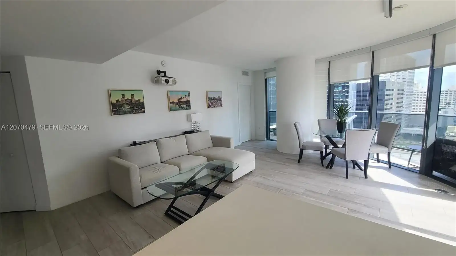 45 SW 9th St # 1503, Miami FL 33130 photo 2