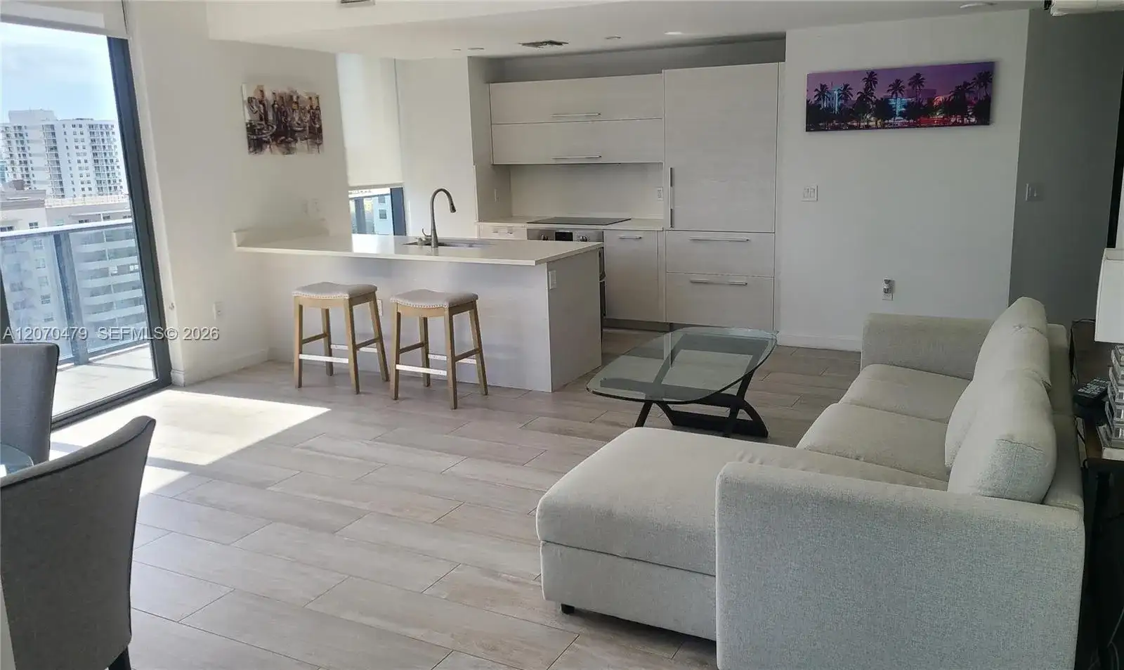 45 SW 9th St # 1503, Miami FL 33130 photo 3