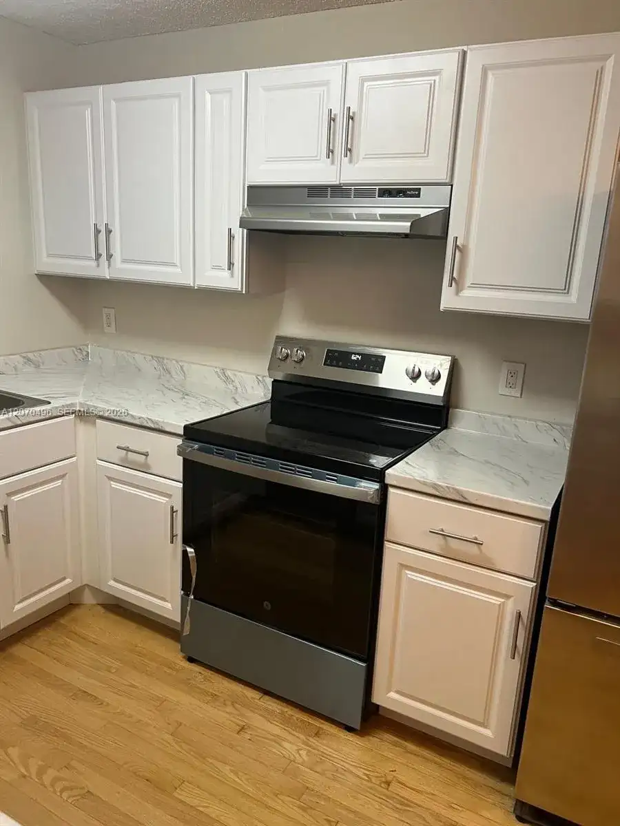 3340 Torremolinos Ave # 40, Doral FL 33178 photo 4