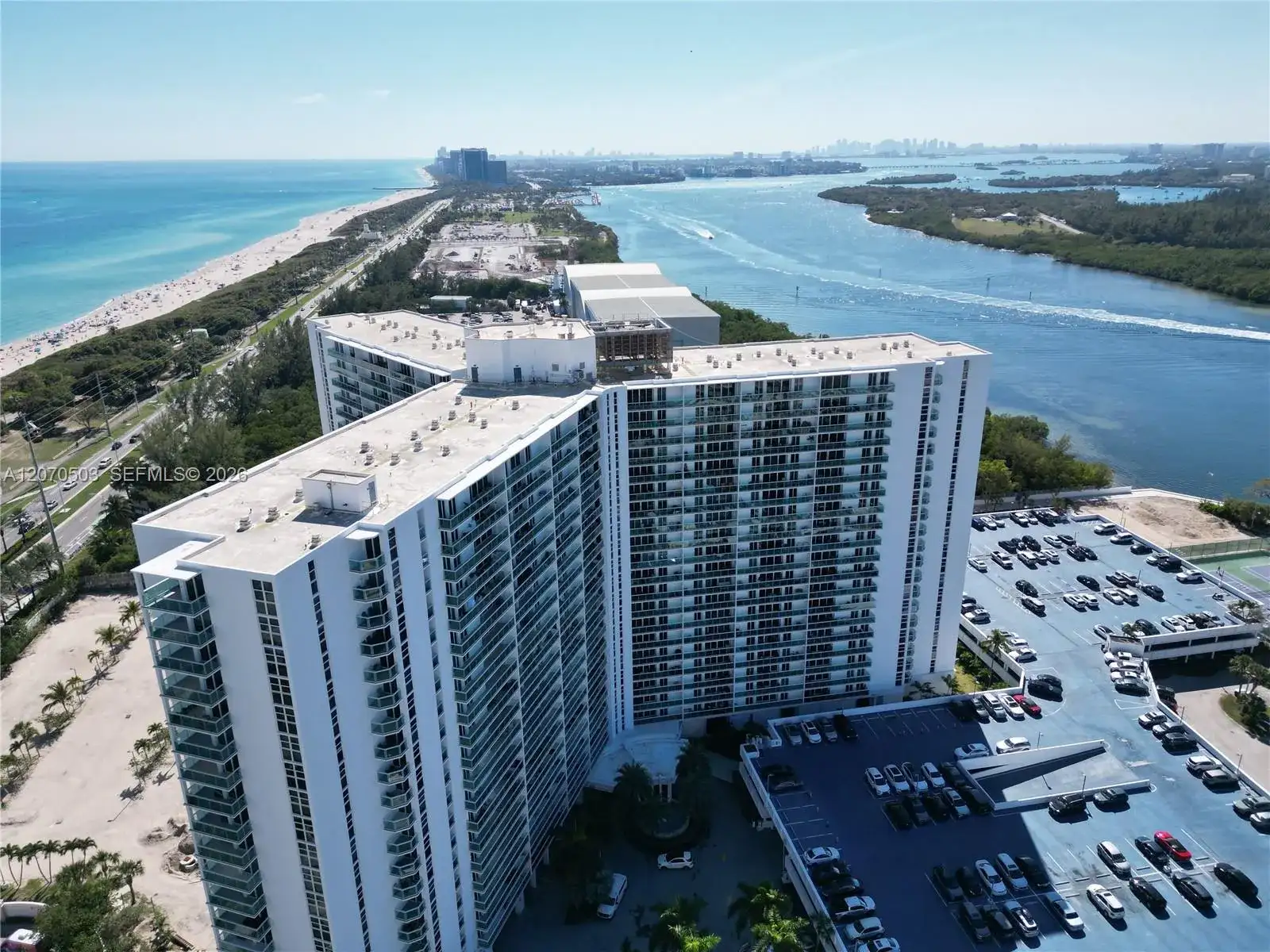 100 Bayview Dr # 1626, Sunny Isles Beach FL 33160 photo 4