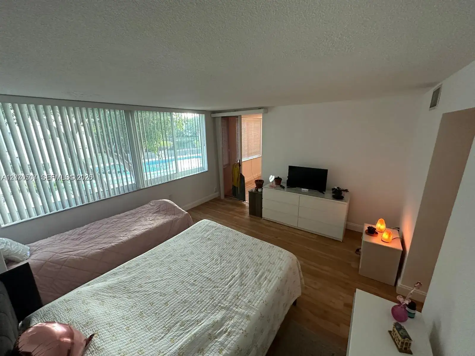 1680 NE 191st St # 2, Miami FL 33179 photo 2