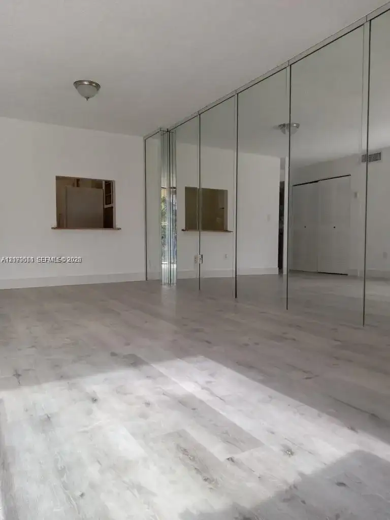 16751 NE 9th Ave # 211, North Miami Beach FL 33162 photo 4