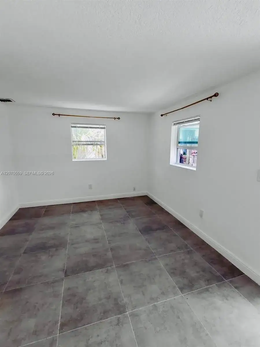 308 NW 2nd Ave, Deerfield Beach FL 33441 photo 5