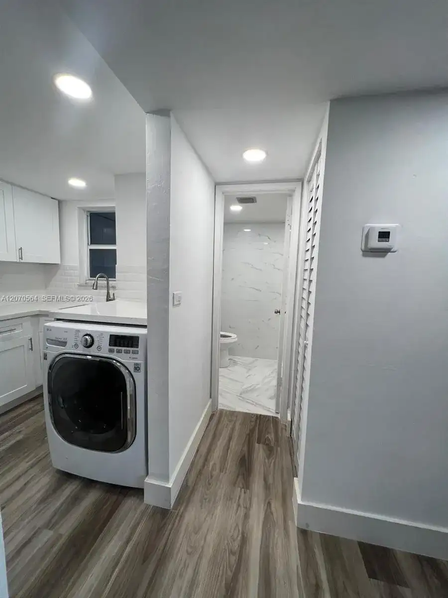 310 Fontainebleau Blvd # 204, Miami FL 33172 photo 3