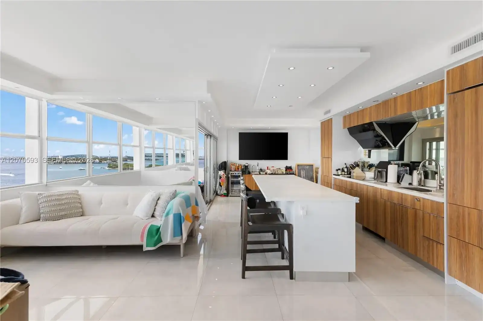 3 Island Ave # 14D, Miami Beach FL 33139
