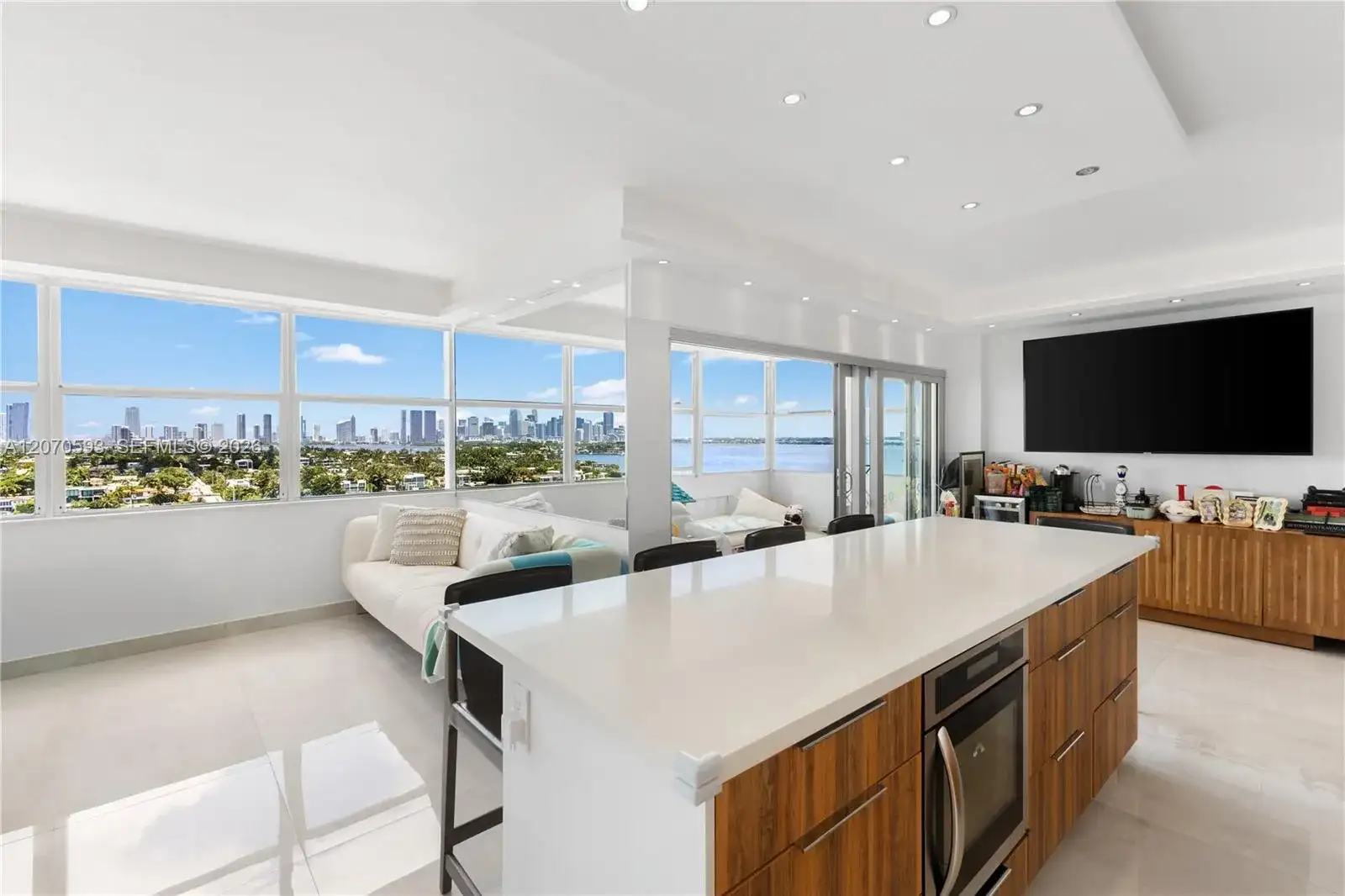 3 Island Ave # 14D, Miami Beach FL 33139 photo 2