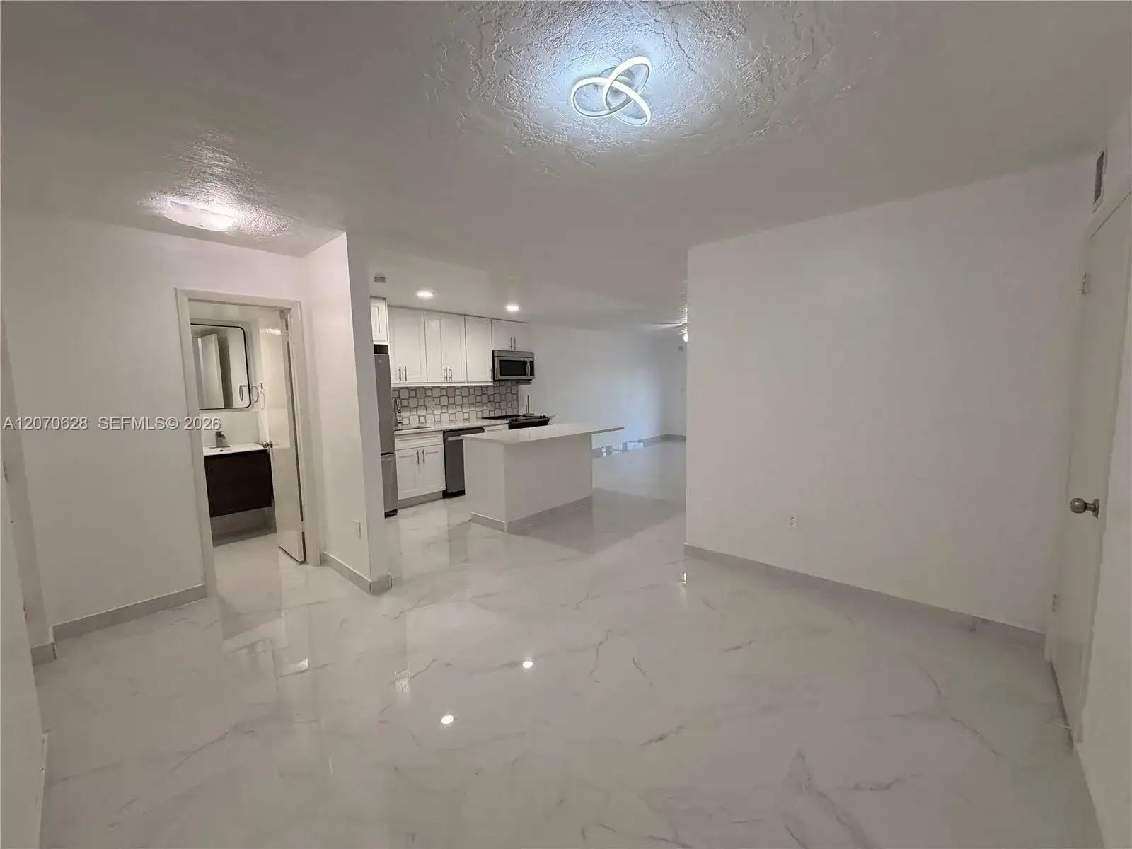 7000 NW 17th St # 320, Plantation FL 33313 photo 2