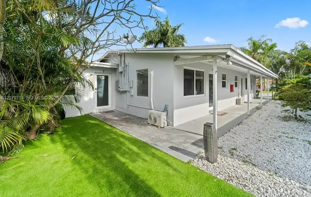 1133 NE 17th Ave # 7, Fort Lauderdale FL 33304 photo 3