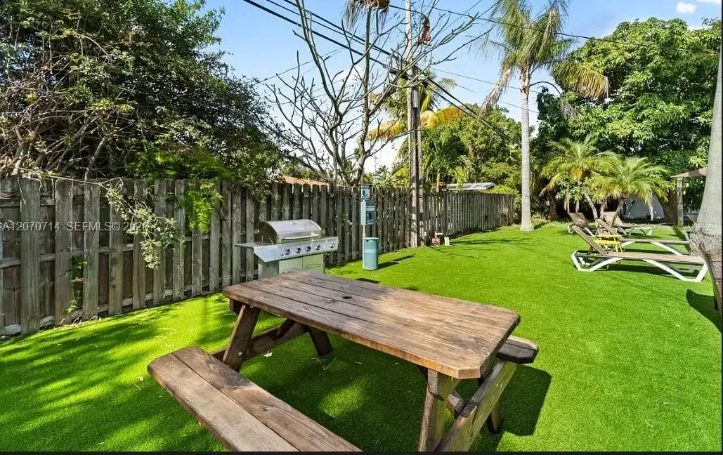1133 NE 17th Ave # 7, Fort Lauderdale FL 33304 photo 5