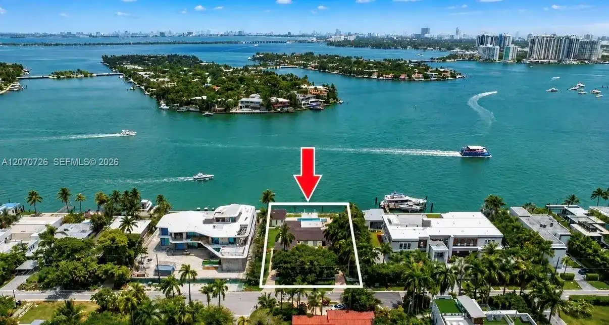 205 N Hibiscus Dr, Miami Beach FL 33139