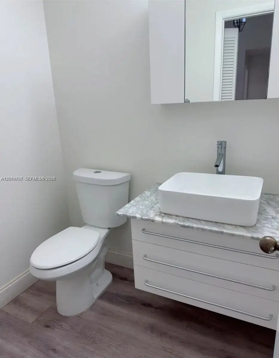 1064 Cedar Falls Dr, Weston FL 33327 photo 5