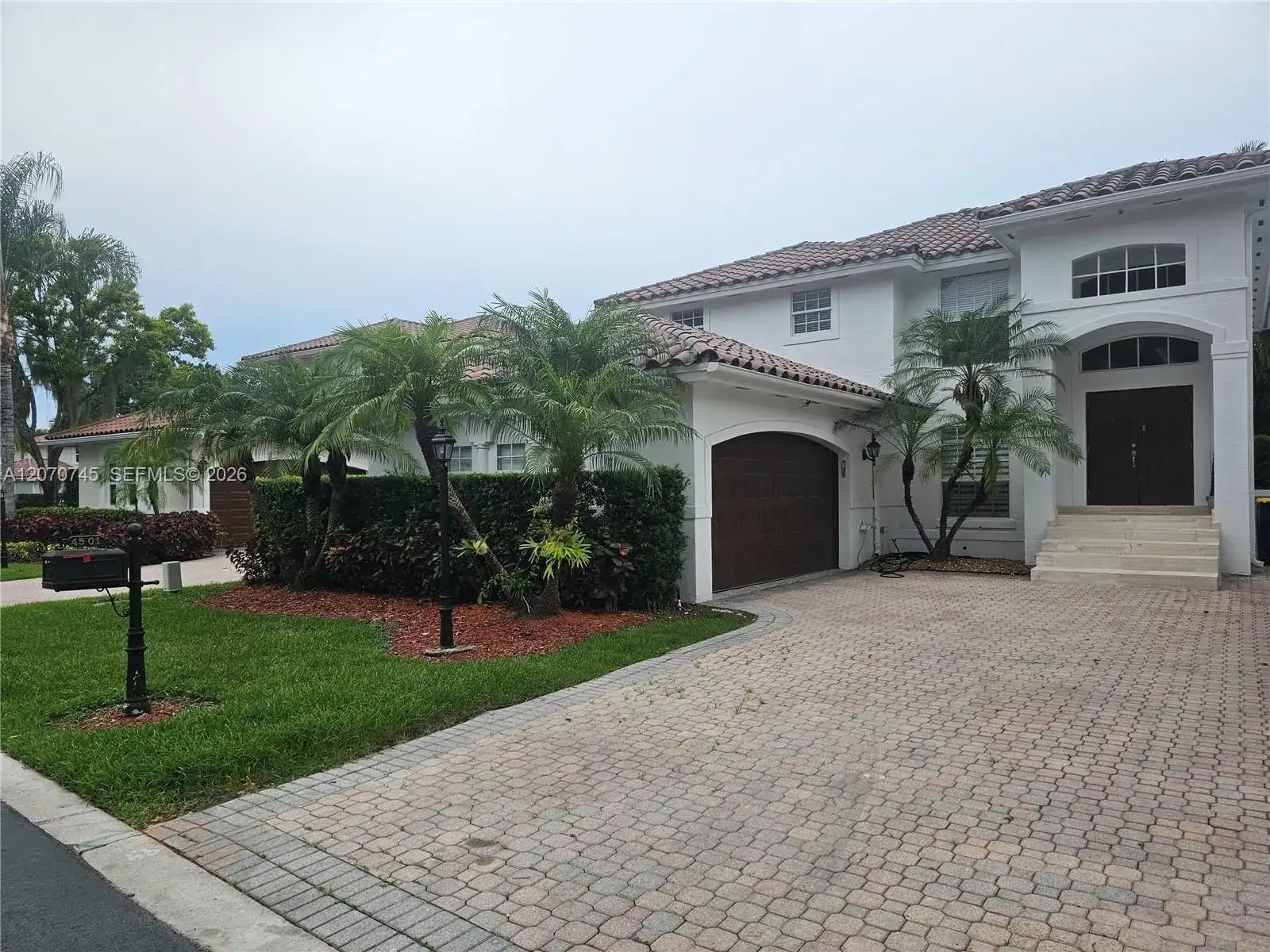 4501 NW 93rd Doral Ct, Doral FL 33178