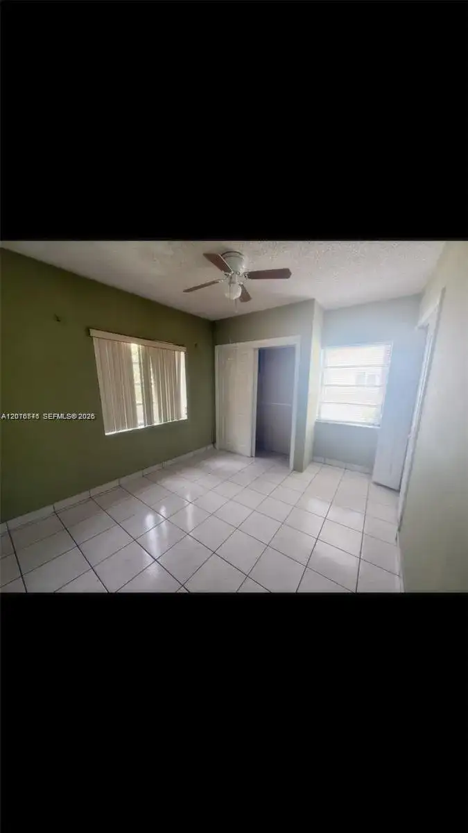50 E 44th St, Hialeah FL 33013 photo 3