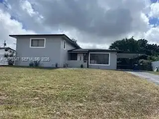 1230 NE 200th Ter, Miami FL 33179 photo 4