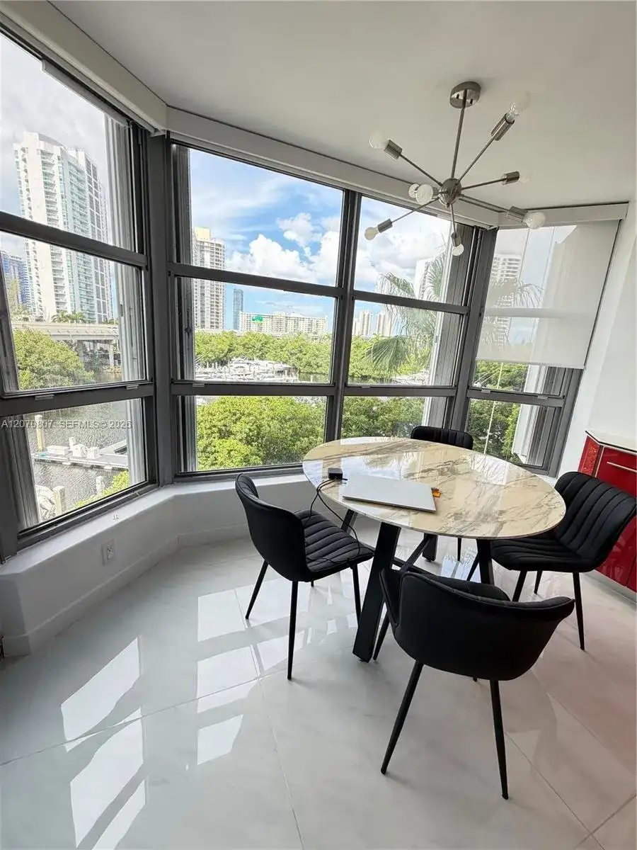 3500 Mystic Pointe Dr # 405, Aventura FL 33180 photo 4