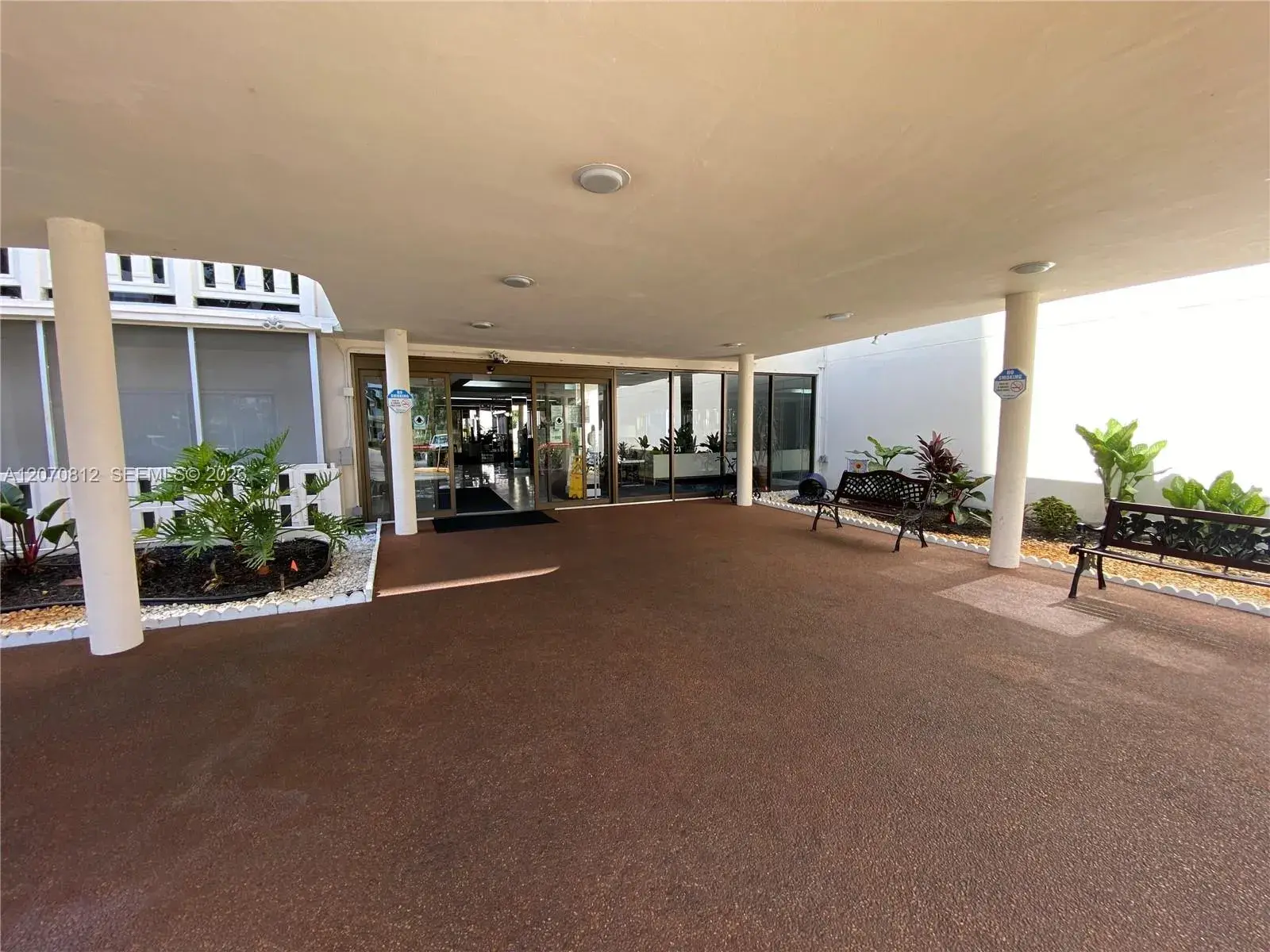 4330 Hillcrest Dr # 1009, Hollywood FL 33021