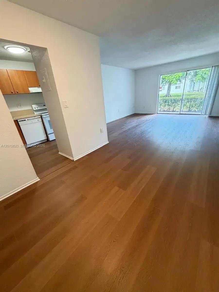411 Executive Center Dr # 109, West Palm Beach FL 33401 photo 4