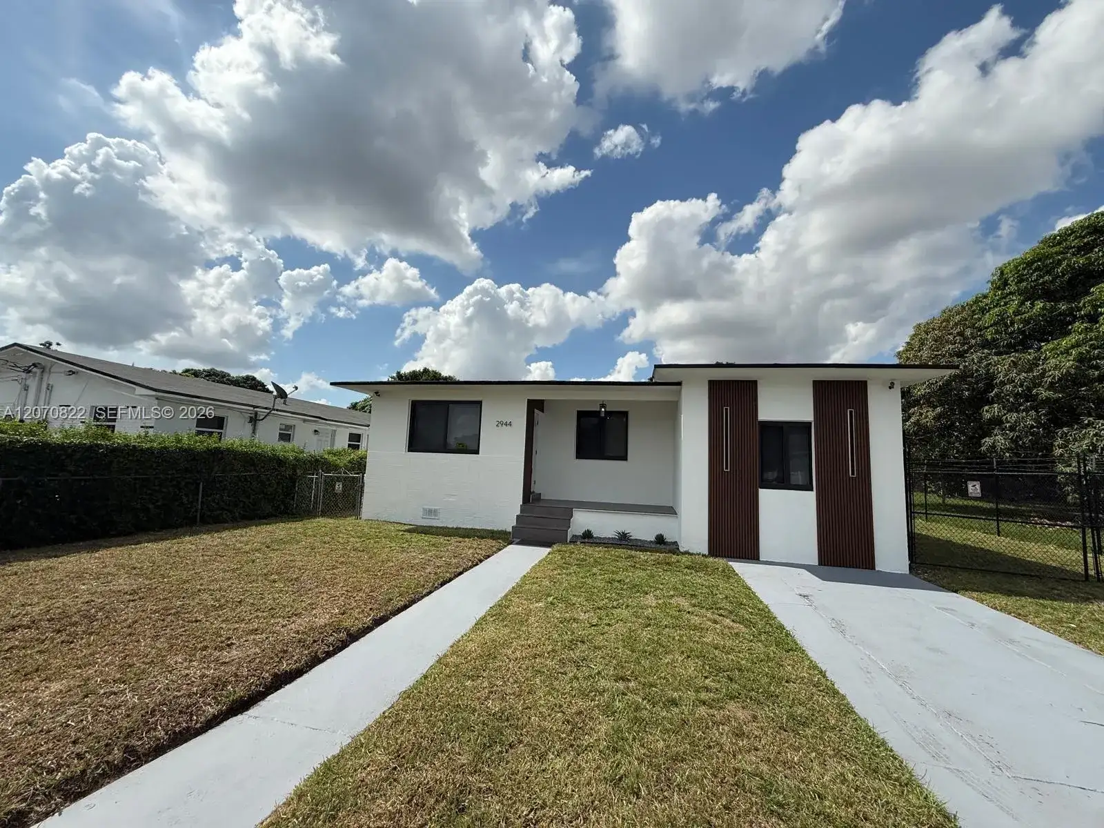 2944 NW 61st St, Miami FL 33142 photo 2