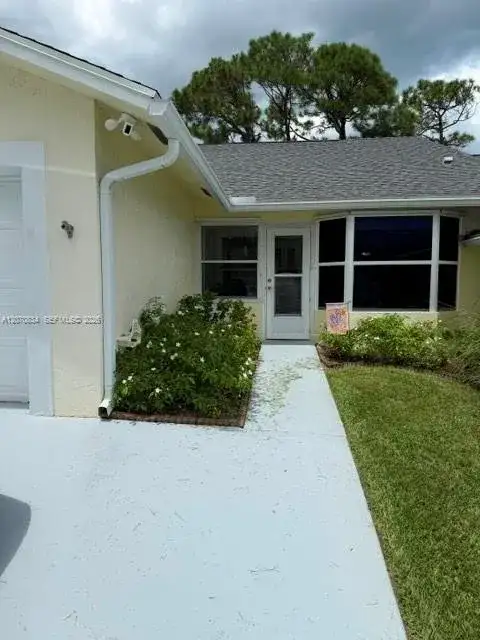 8187 SE Fox Hill Pl, Hobe Sound FL 33455 photo 2