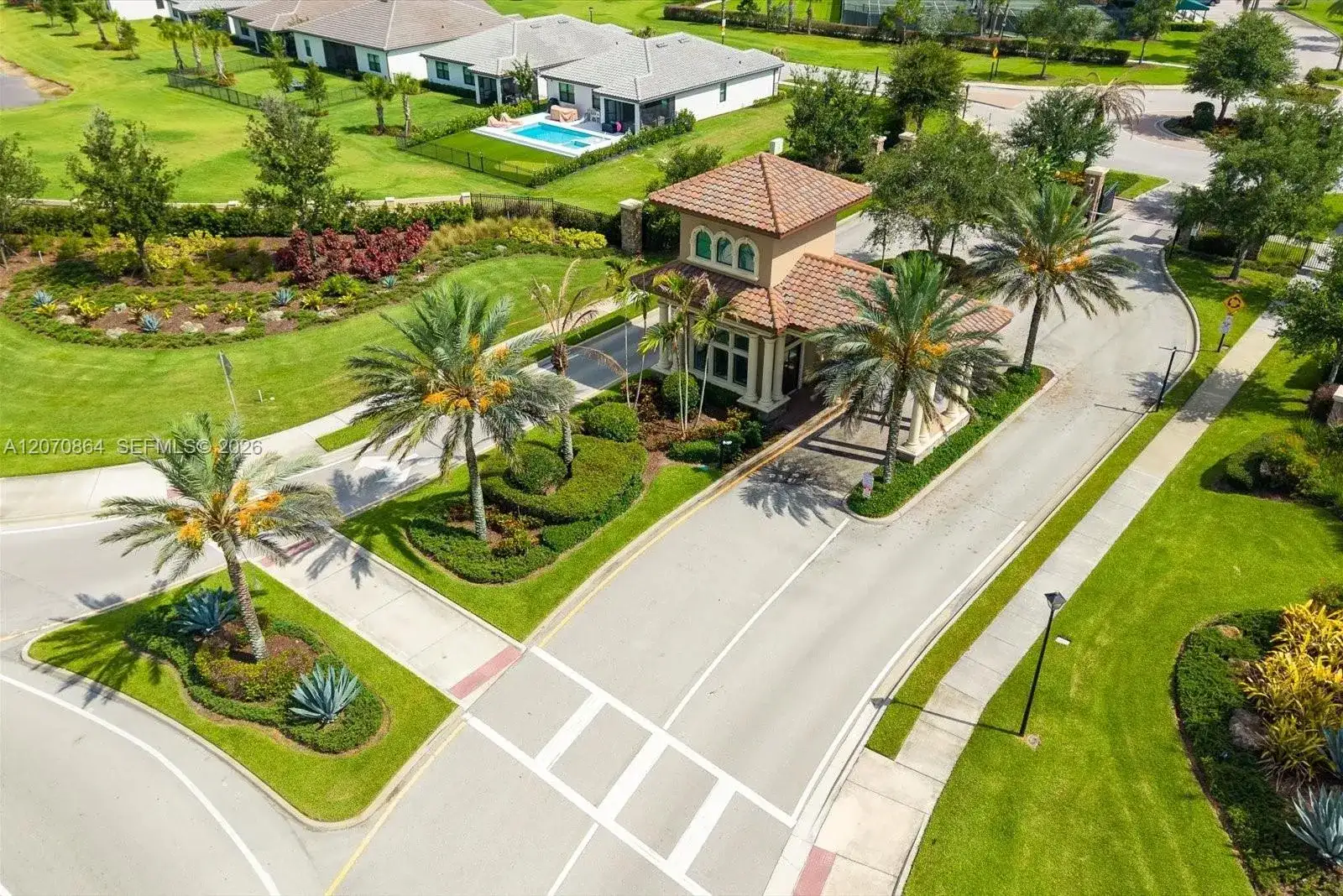 218 SE Longview Dr, Port St. Lucie FL 34984 photo 2