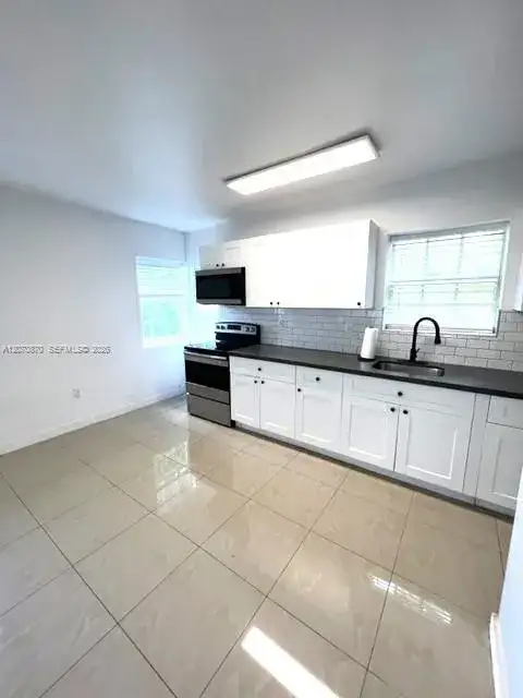 1945 Marseille Dr # 1, Miami Beach FL 33141 photo 2