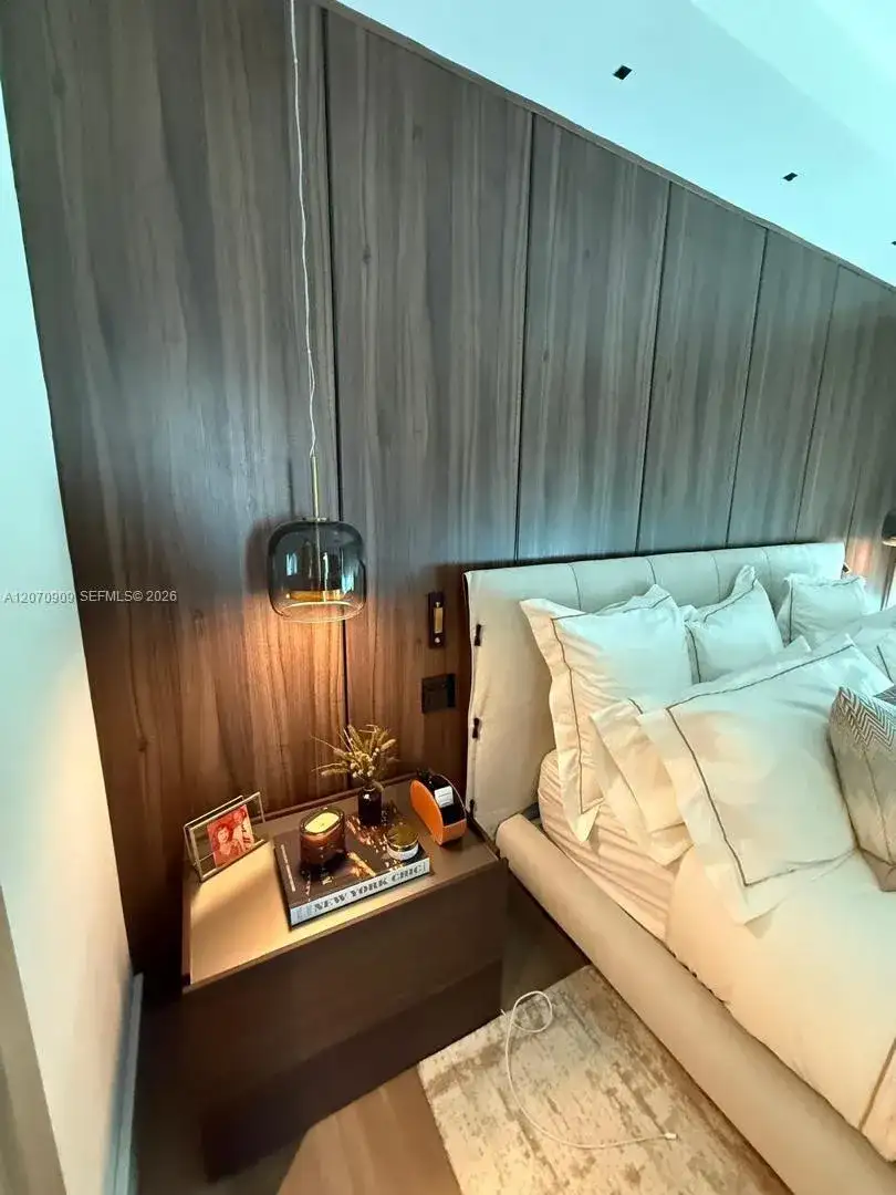 888 Biscayne Blvd # 1509, Miami FL 33132 photo 5