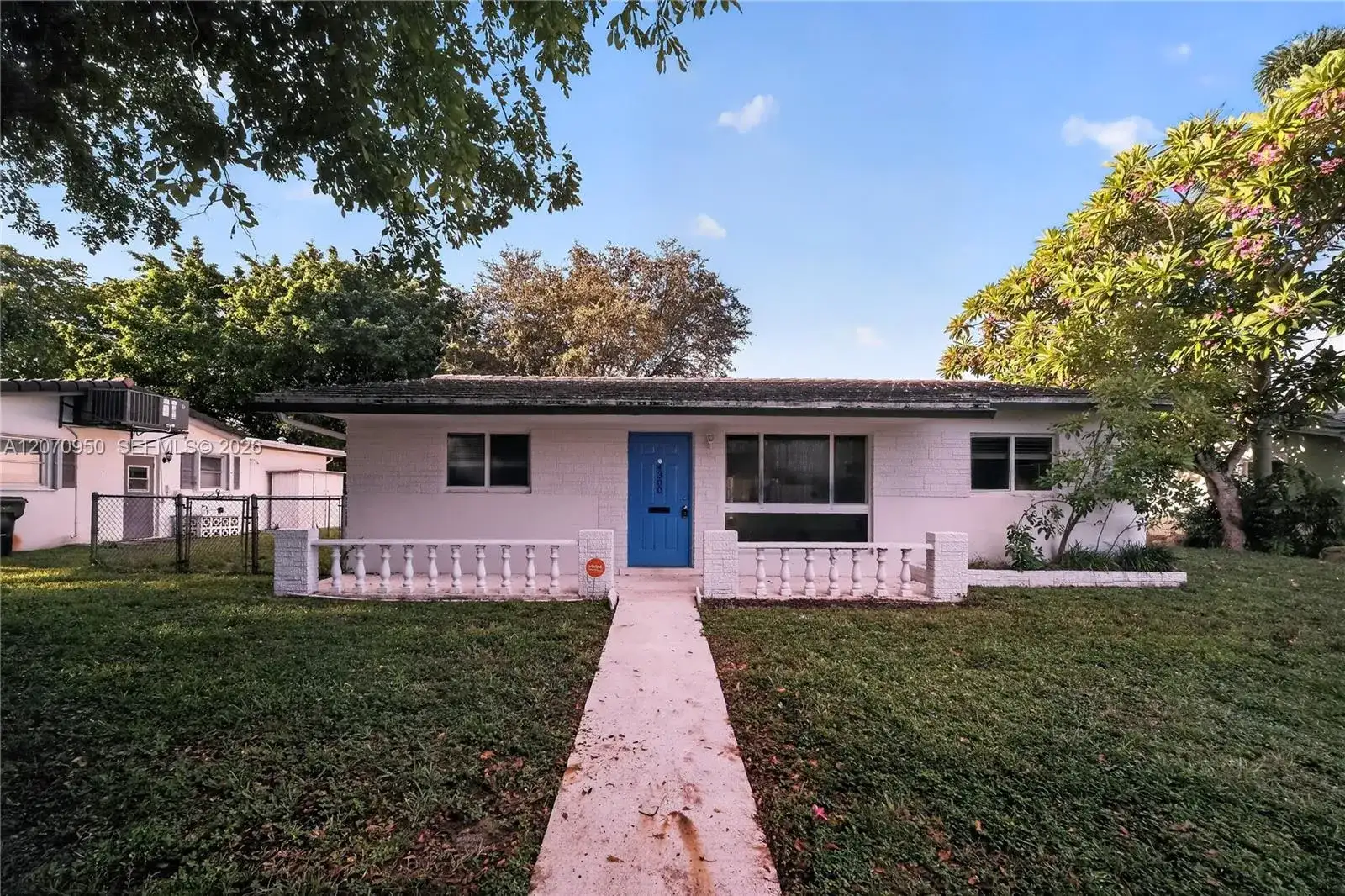 4300 Harrison St, Hollywood FL 33021 photo 3