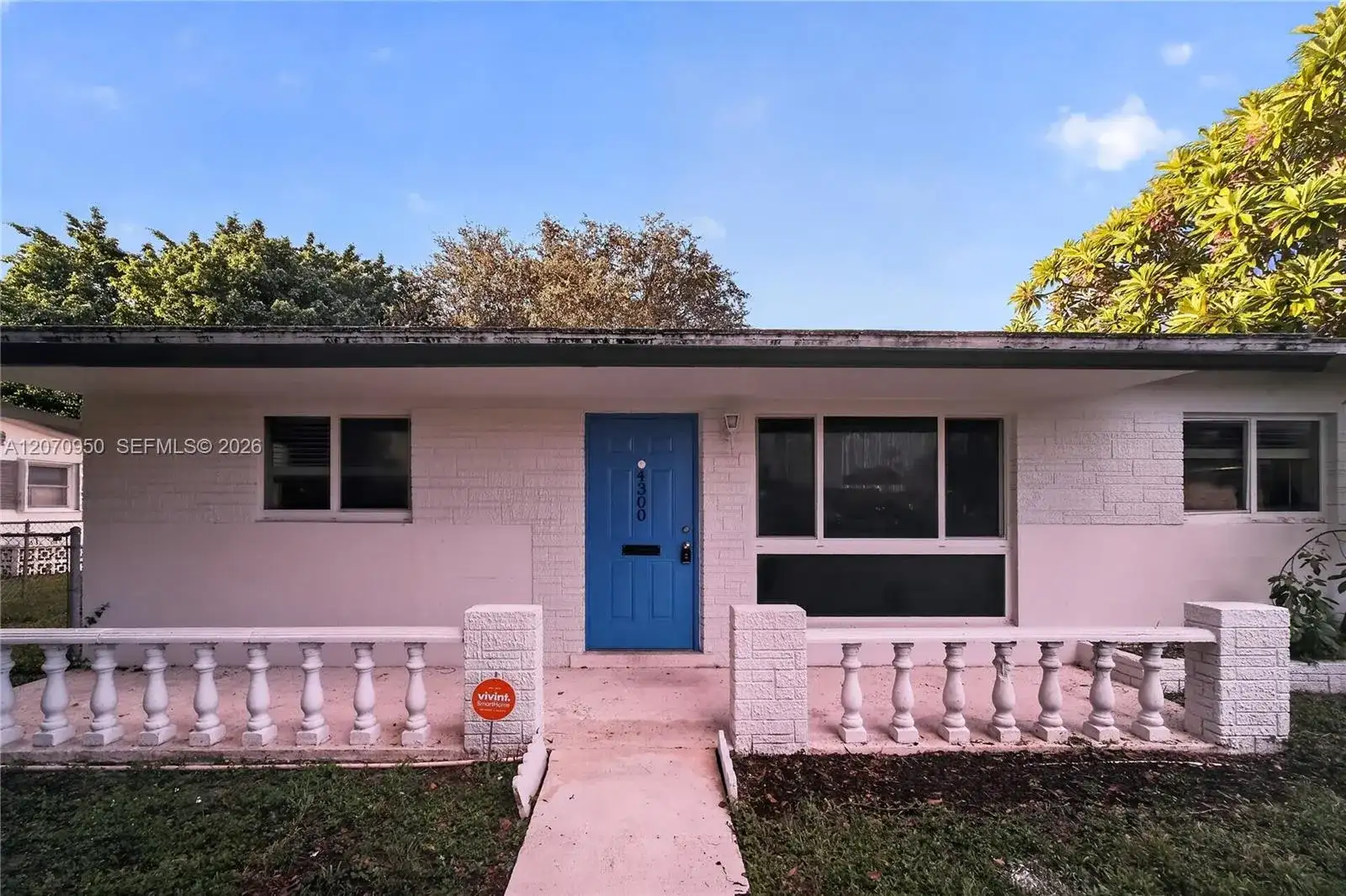 4300 Harrison St, Hollywood FL 33021 photo 4