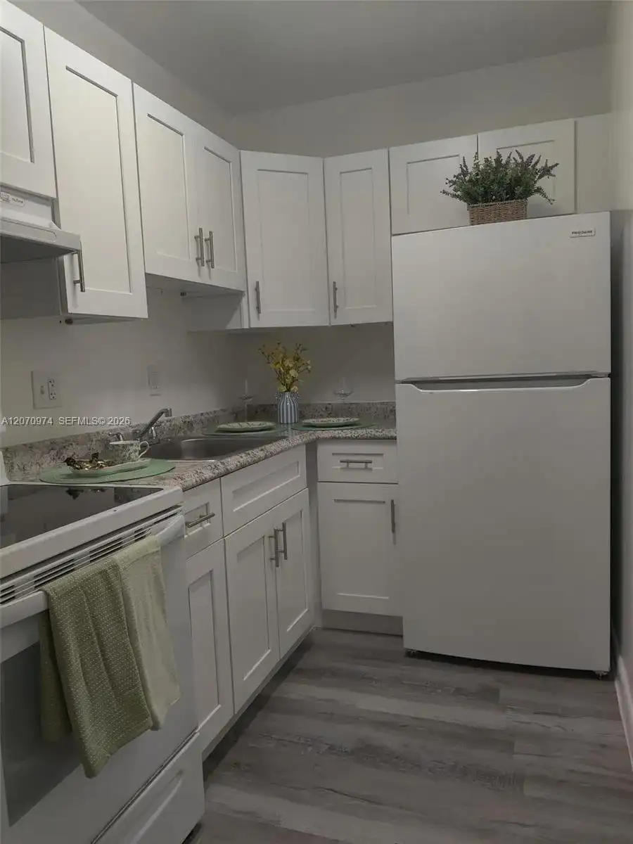 5950 NE 18th Ave # 509, Fort Lauderdale FL 33334 photo 5