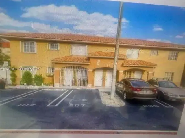 2485 west 76 st # 207, Hialeah Gardens FL 33016 photo 2